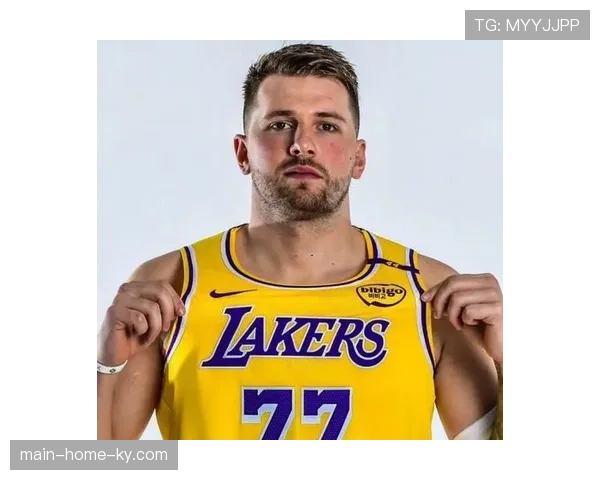 湖人三连胜势头正盛 东契奇得分王表现助球队冲前六